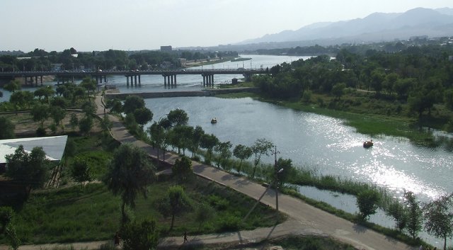 Tadžikistānas upe Sirdarja