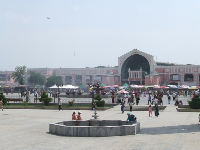 Khujand centrālais laukums